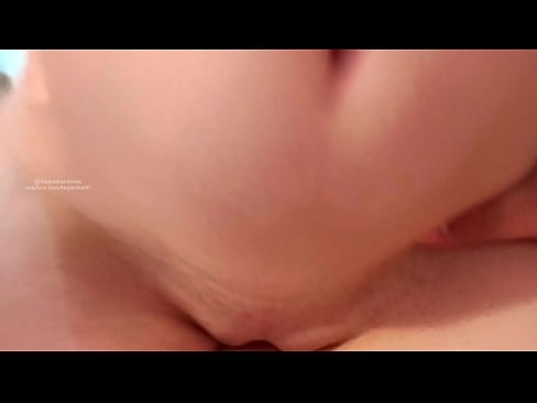 ❤️ 妹の部屋で寝ていたら、それがきっかけで目覚める ❤️❌ ポルノビデオ ❌️❤