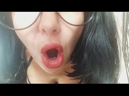 ❤️ ハニー、義理の母が今日は学校に行かせてくれないの...。って、そんなことあるわけないだろ...。 ❤️❌ ポルノビデオ ❌️❤